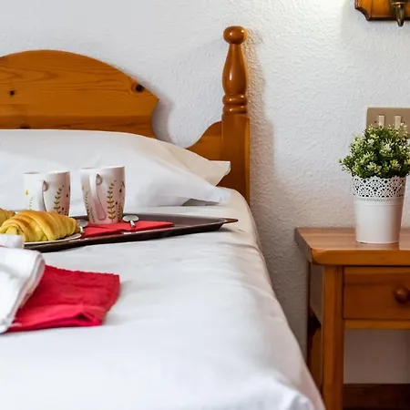 665 Parque Santiago 2, Sea Front, Wifi Apartment