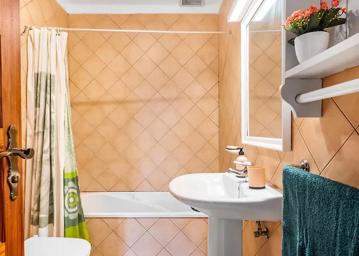 Apartamento 665 Parque Santiago 2, Sea Front, Wifi *